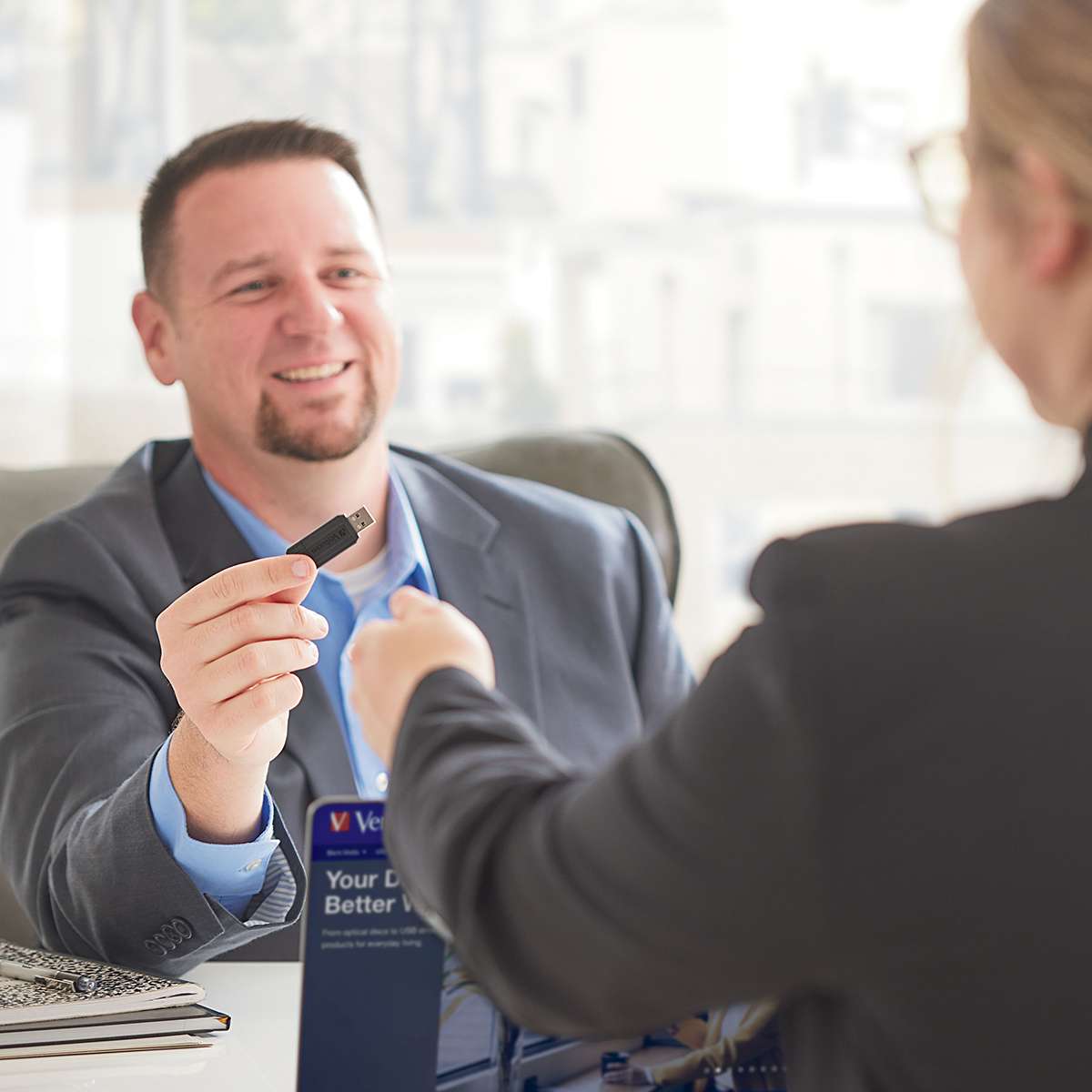 Pendrive 128GB Verbatim Flash PinStripe USB 2.0